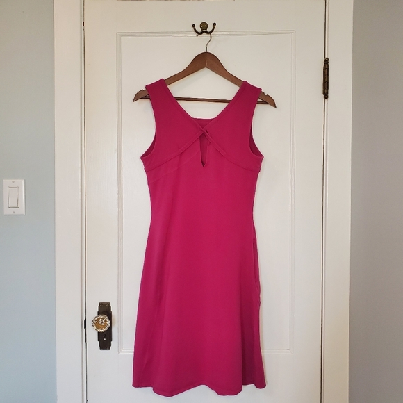 Mountain Hardwear Dress – Size M - Magenta - Picture 3 of 7